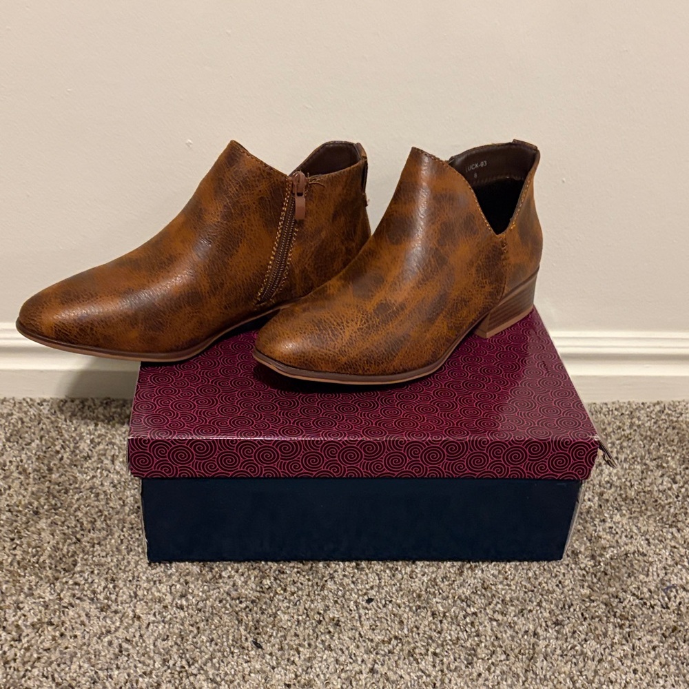 Elegant Brown Leather Ankle Booties